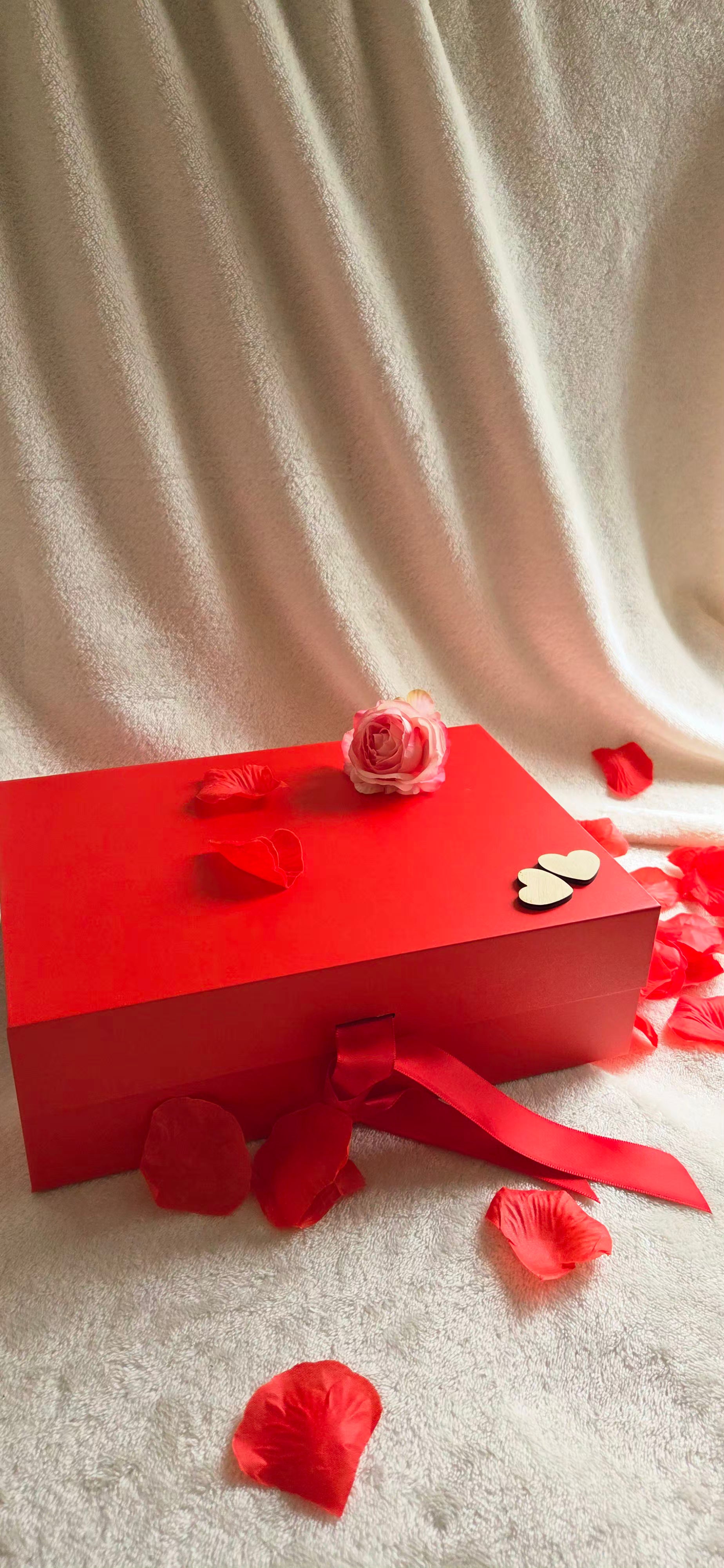 Romantic Celebration -Gift Box with story