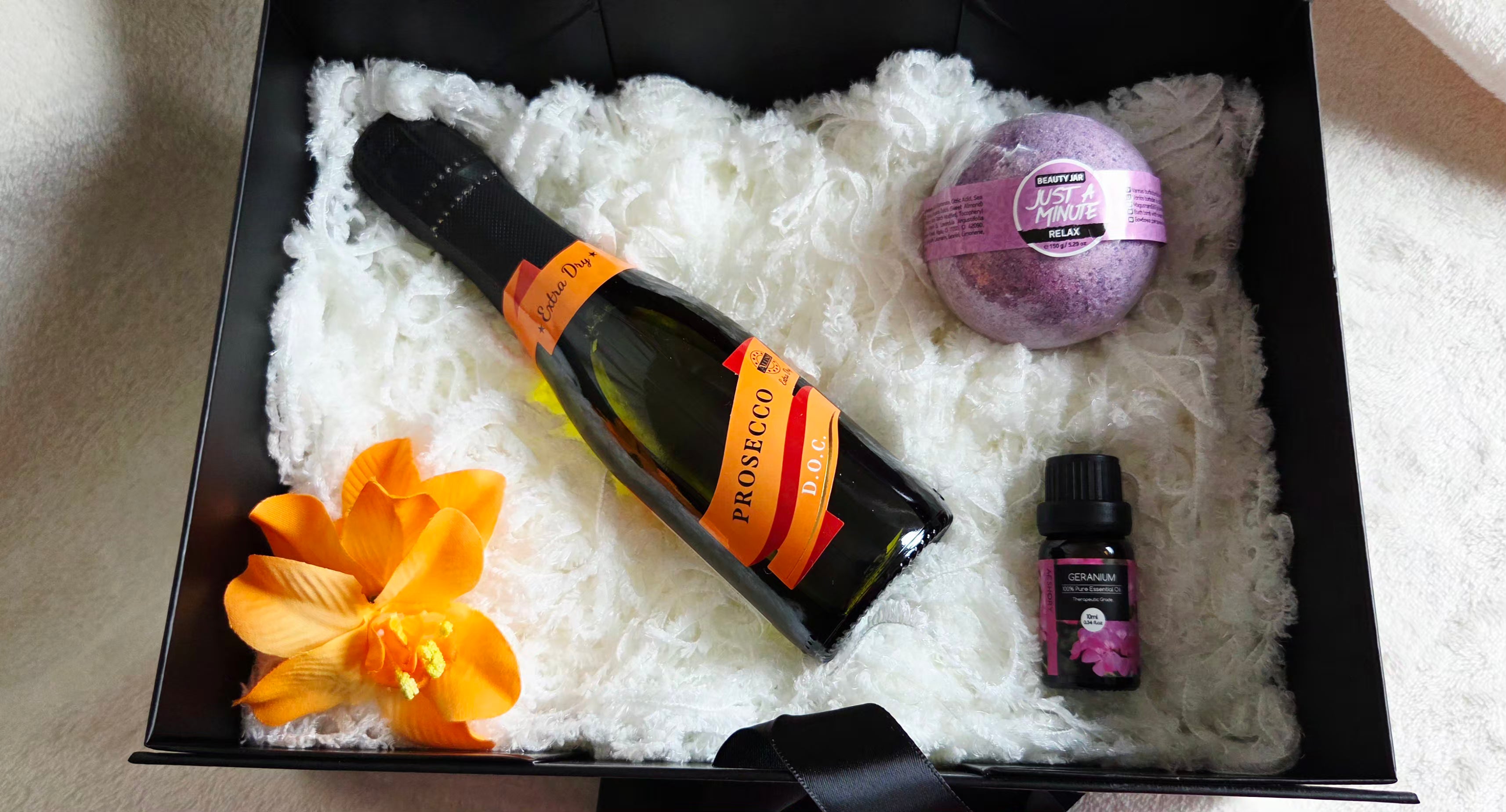 “Relax & Sparkle” Gift Box